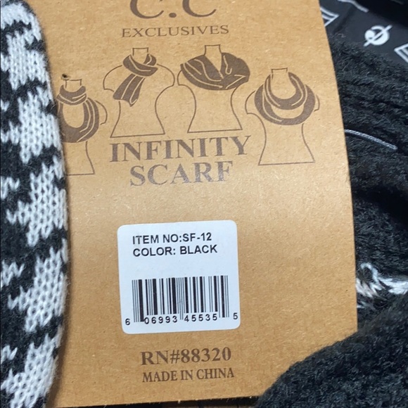 Scarf - Picture 5 of 8